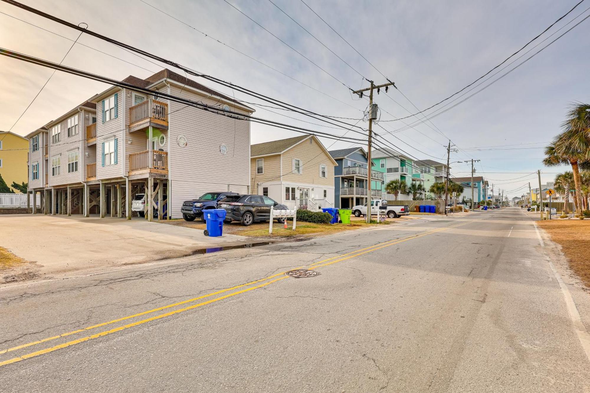 Walk To Ocean Carolina With 2 Balconies Apartment