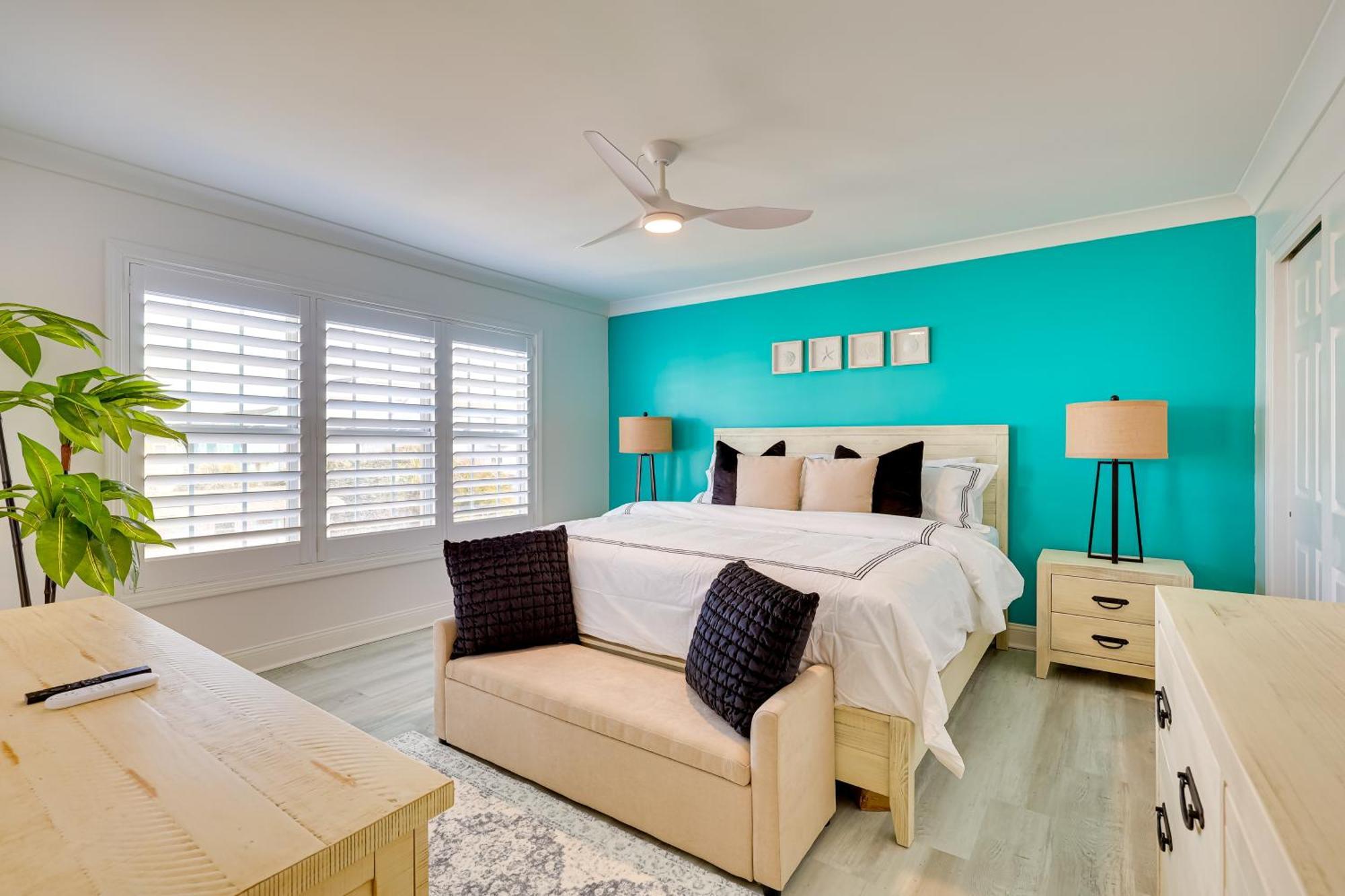 Walk To Ocean Carolina With 2 Balconies * Carolina Beach