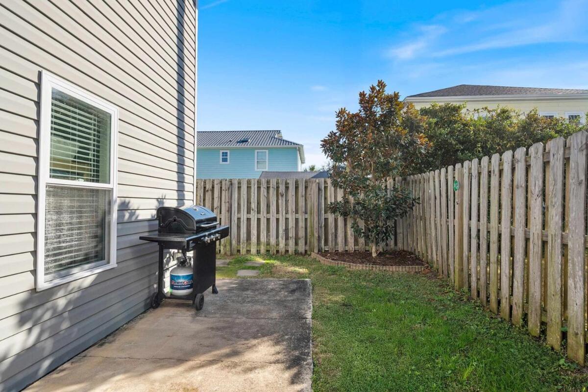 Holiday home Turtle Cove Retreat Golf Cart Included