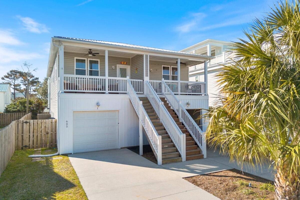 Turtle Cove Retreat Golf Cart Included Holiday home Carolina Beach