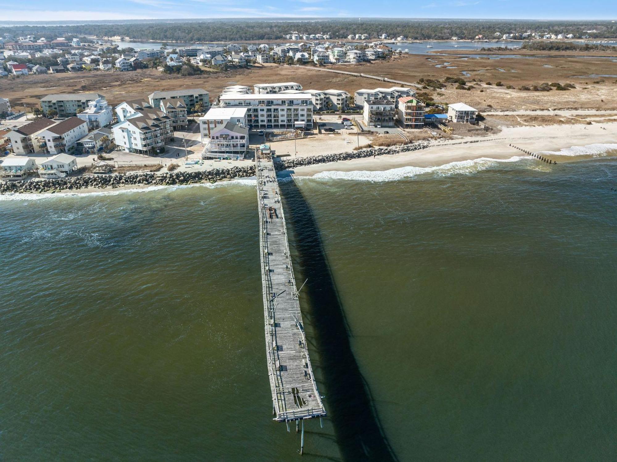 Ocean Breeze Oasis Oceanfront Pool & Elevator * Carolina Beach