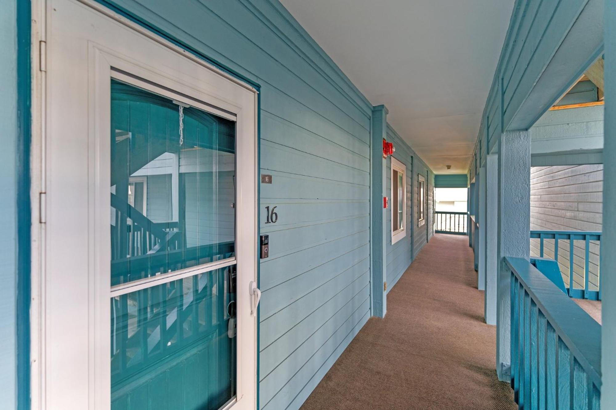 Holiday home Hang Hideaway, Pool, Condo, Parking - 6 Person Max Occupancy *