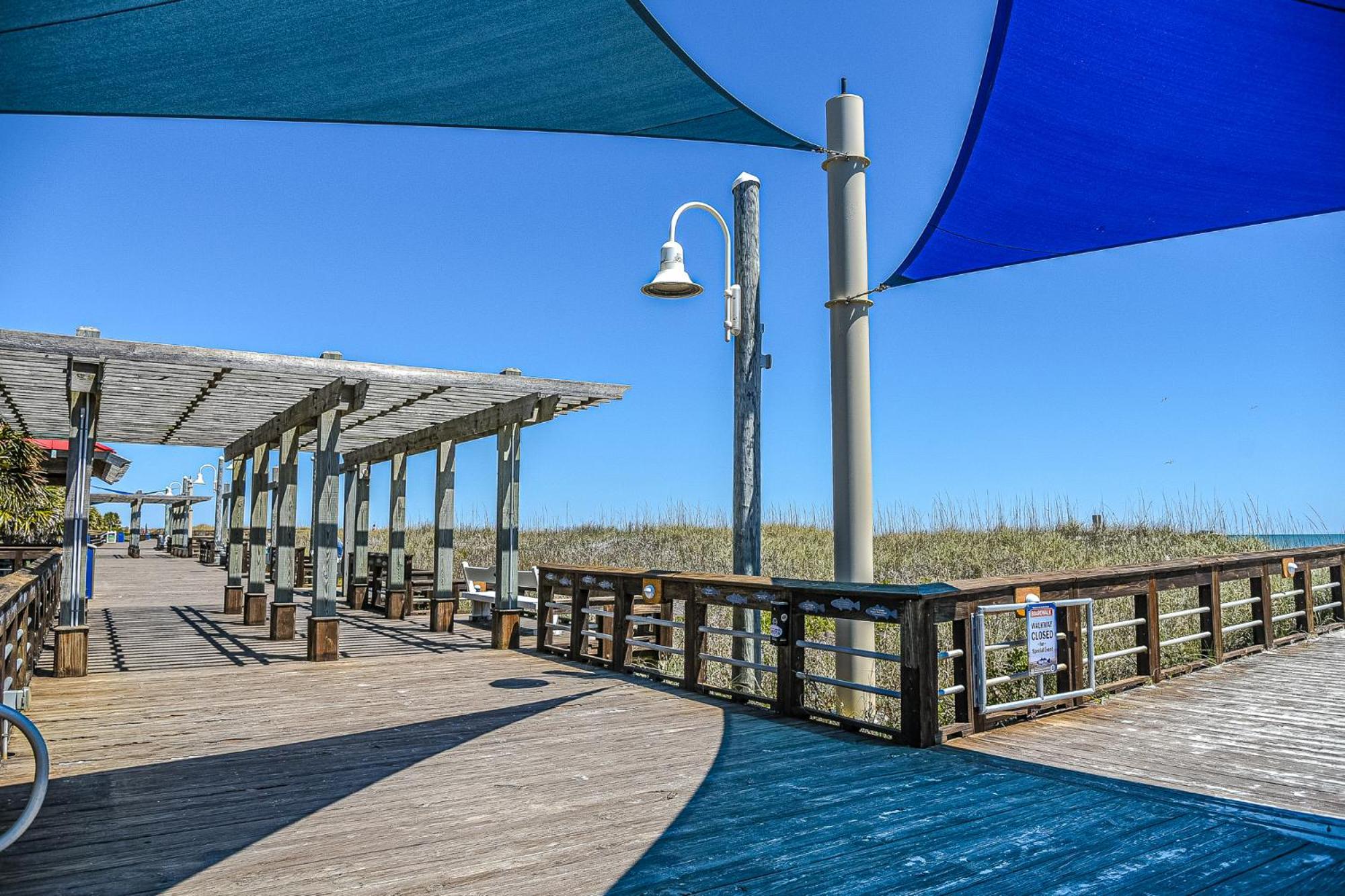 Hang Hideaway, Pool, Condo, Parking - 6 Person Max Occupancy Holiday home