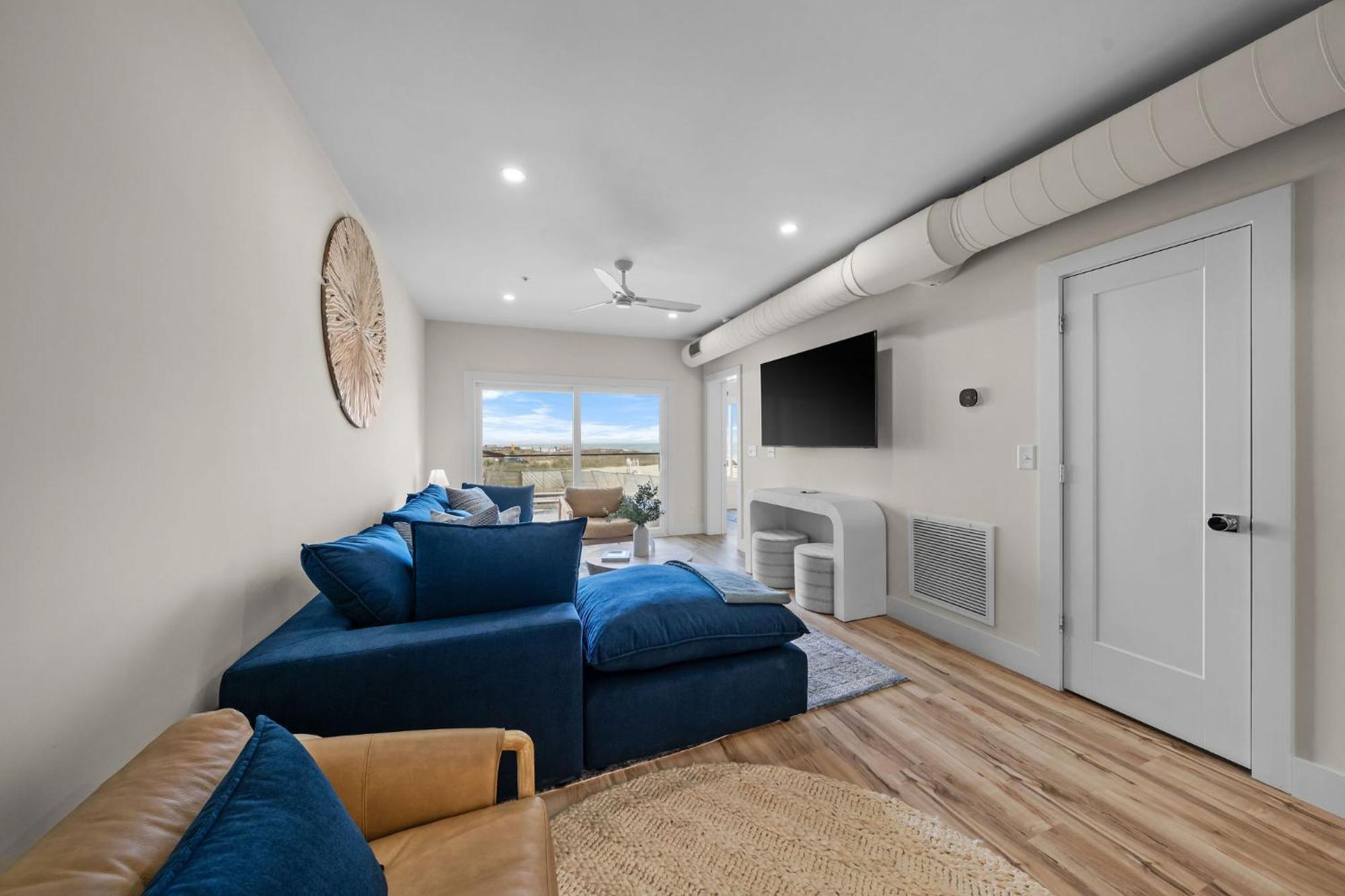 Holiday home Palm & Pier Ocean Views, Elevator, Pool & Hot Tub Carolina Beach