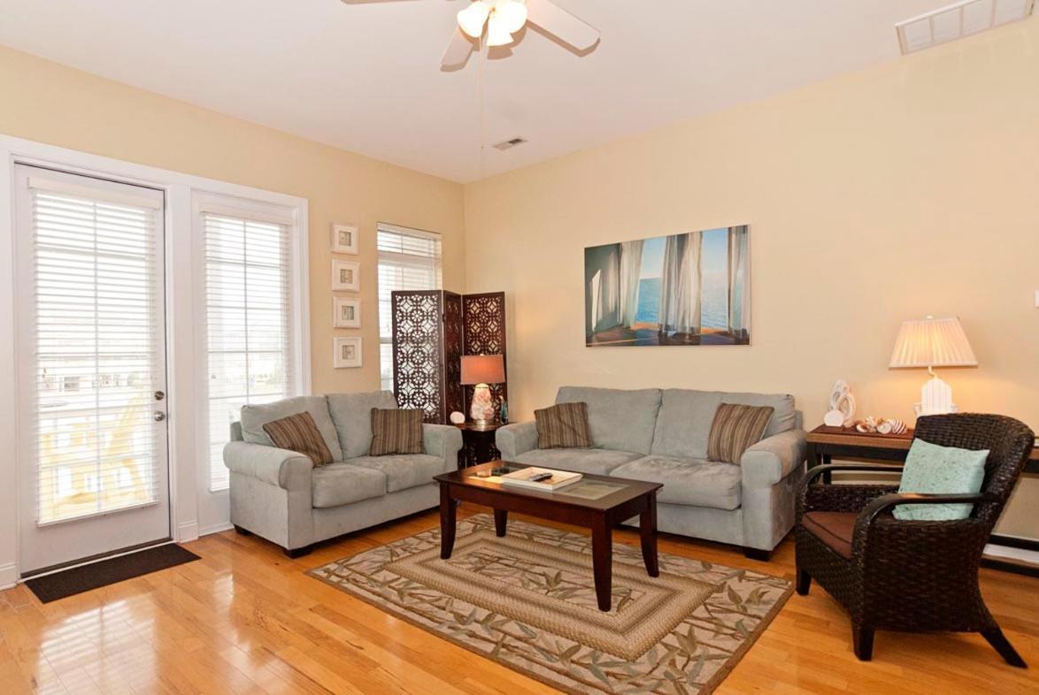 Pass By Bryant Real Estate *