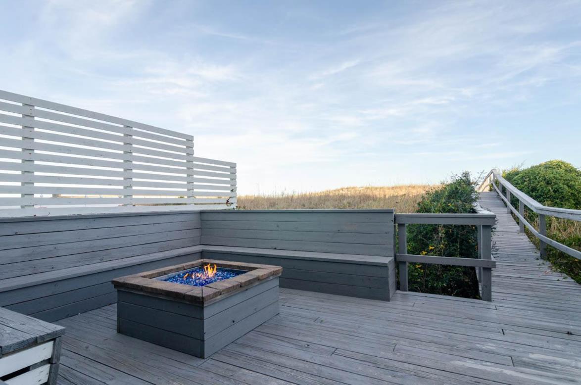 Shore To Relax Lower By Bryant Real Estate * Carolina Beach