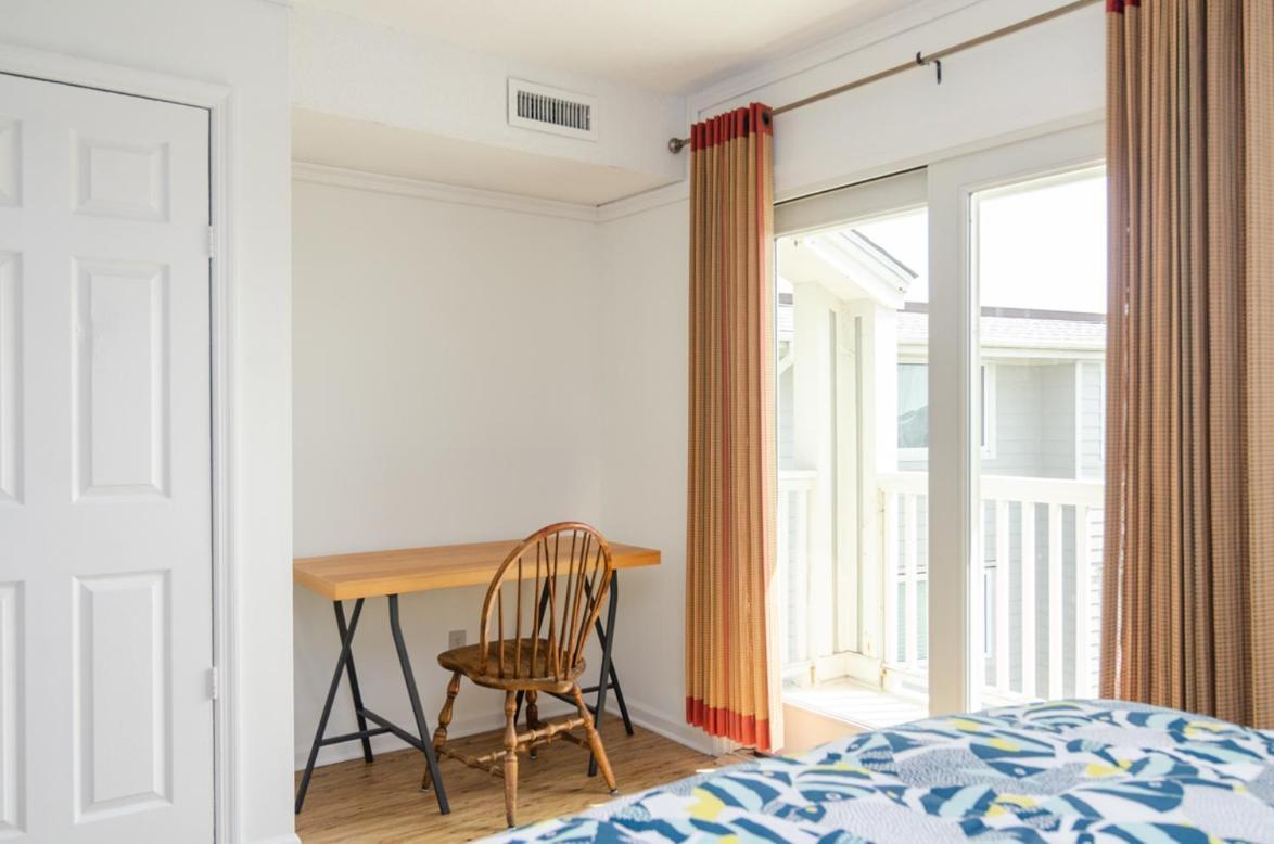 Aqua Blue By Bryant Real Estate *