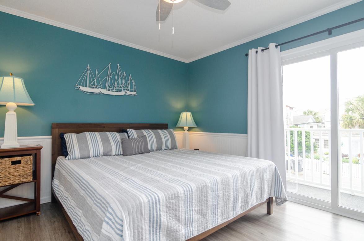 Holiday home Blue Oceanfront Retreat By Bryant Real Estate Carolina Beach
