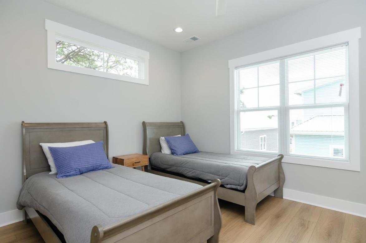 Holiday home Salty By Bryant Real Estate Carolina Beach