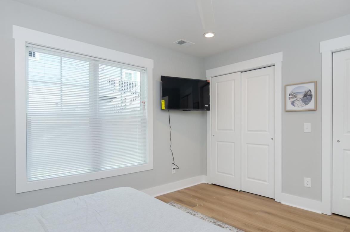 Salty By Bryant Real Estate * Carolina Beach