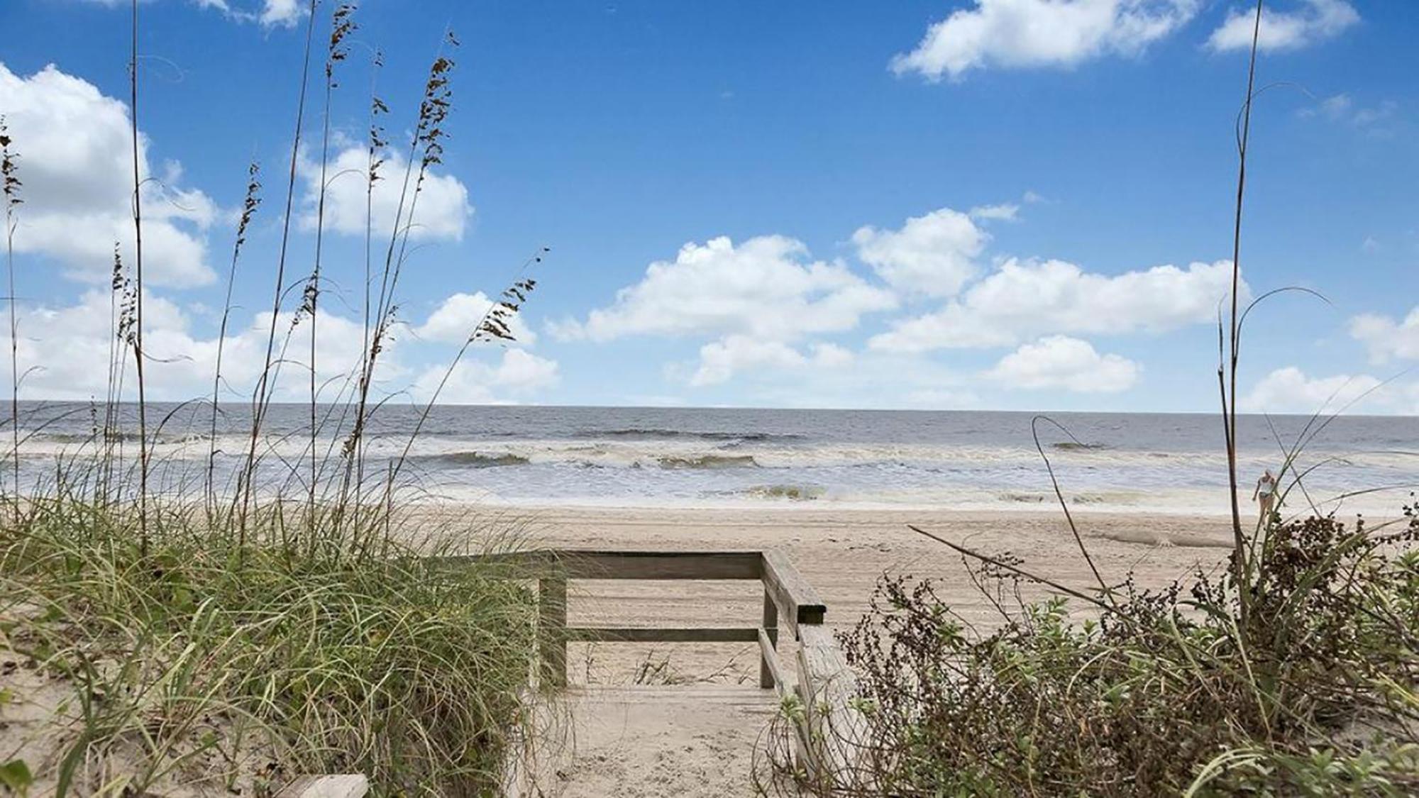 Holiday home Good Ole Waves By Bryant Real Estate *