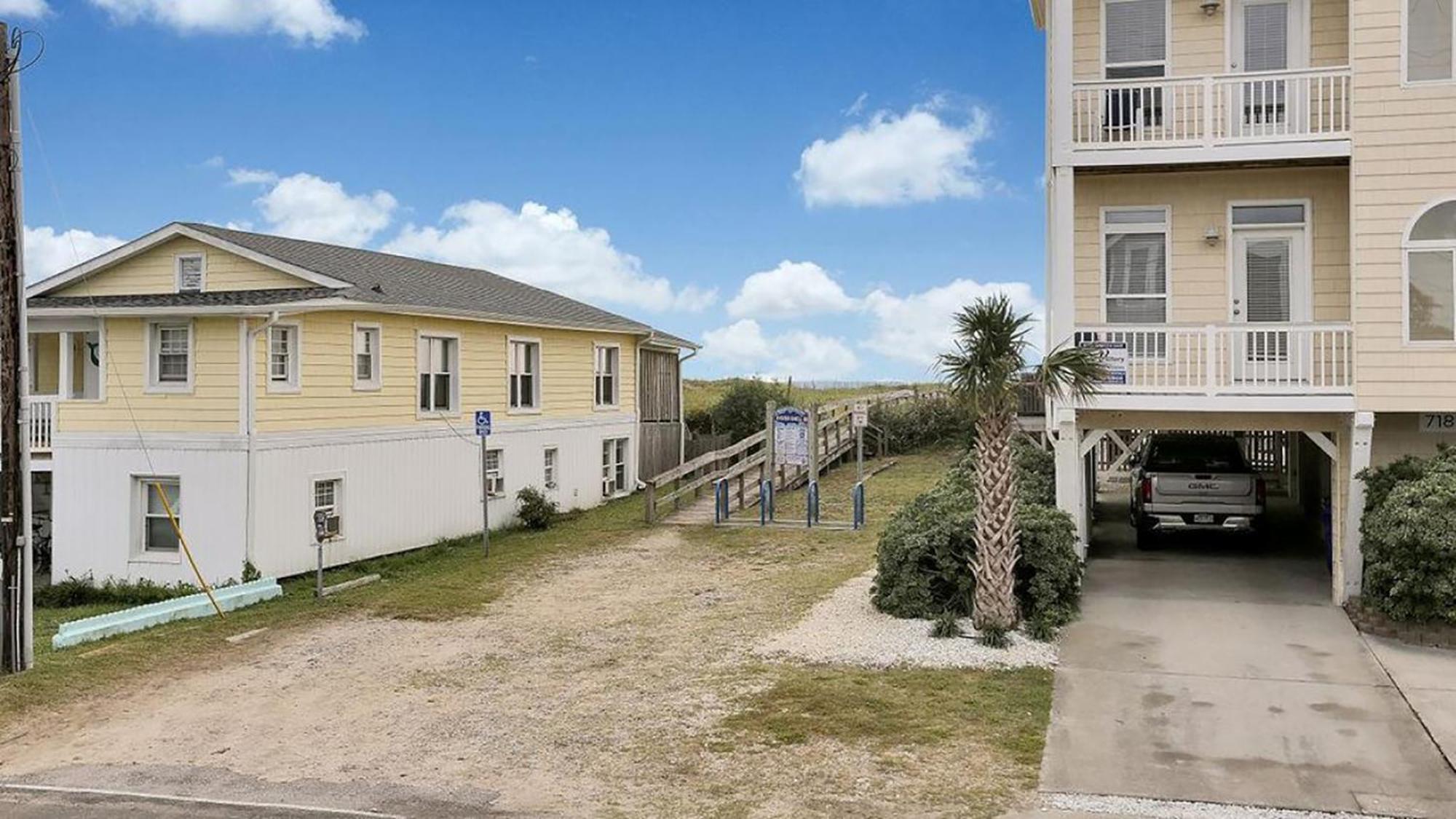 Good Ole Waves By Bryant Real Estate Carolina Beach