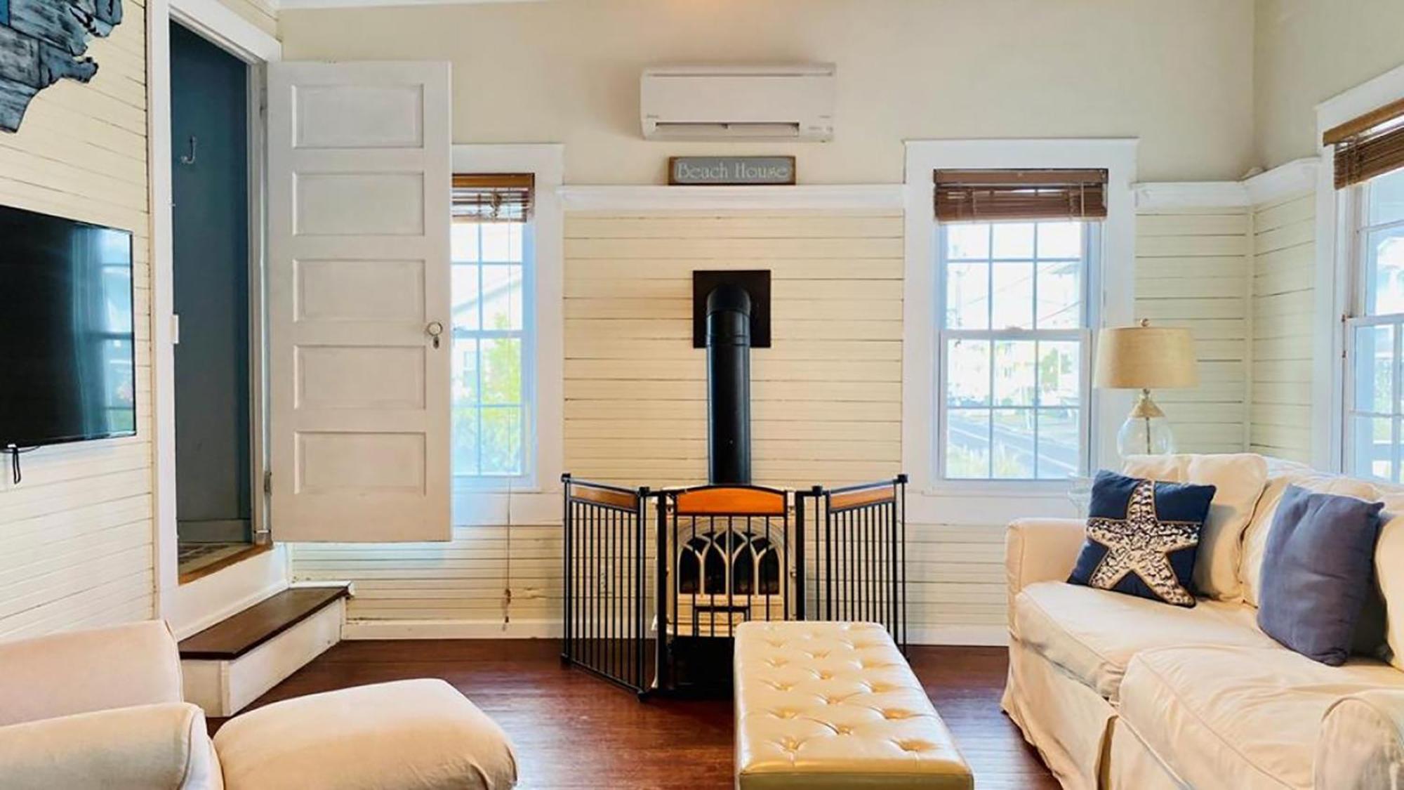 Good Ole Waves By Bryant Real Estate Holiday home