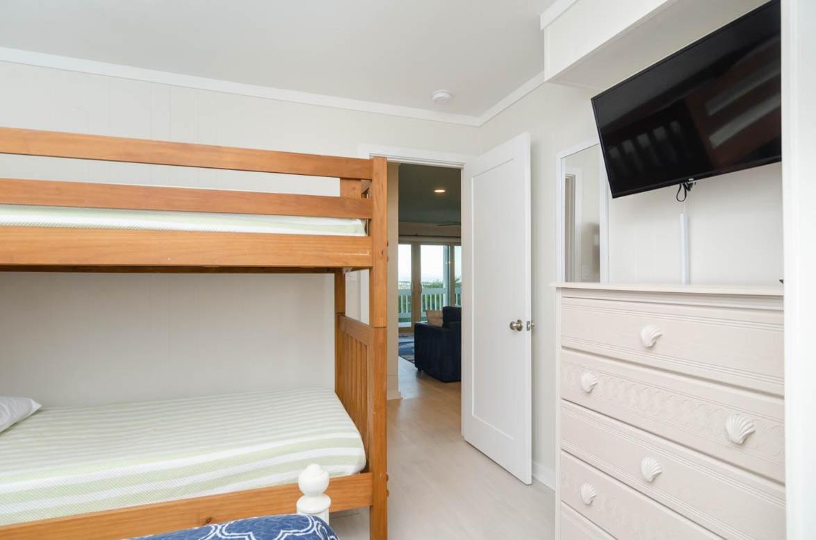 Shore To Relax Lower By Bryant Real Estate Holiday home