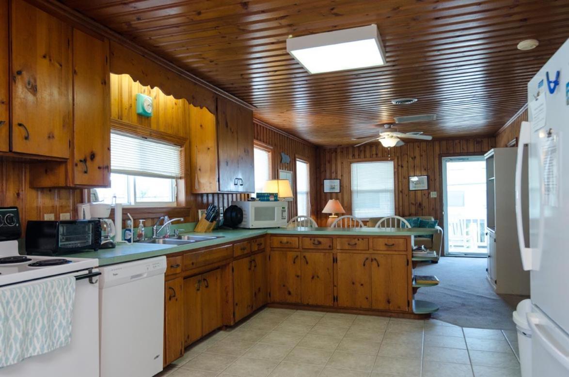 Henson Upper By Bryant Real Estate Holiday home
