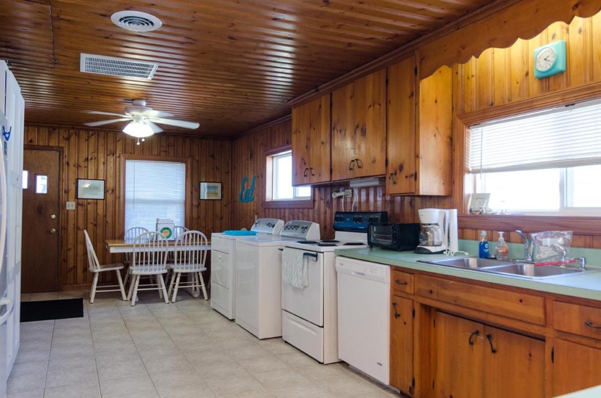 Henson Upper By Bryant Real Estate Holiday home Carolina Beach