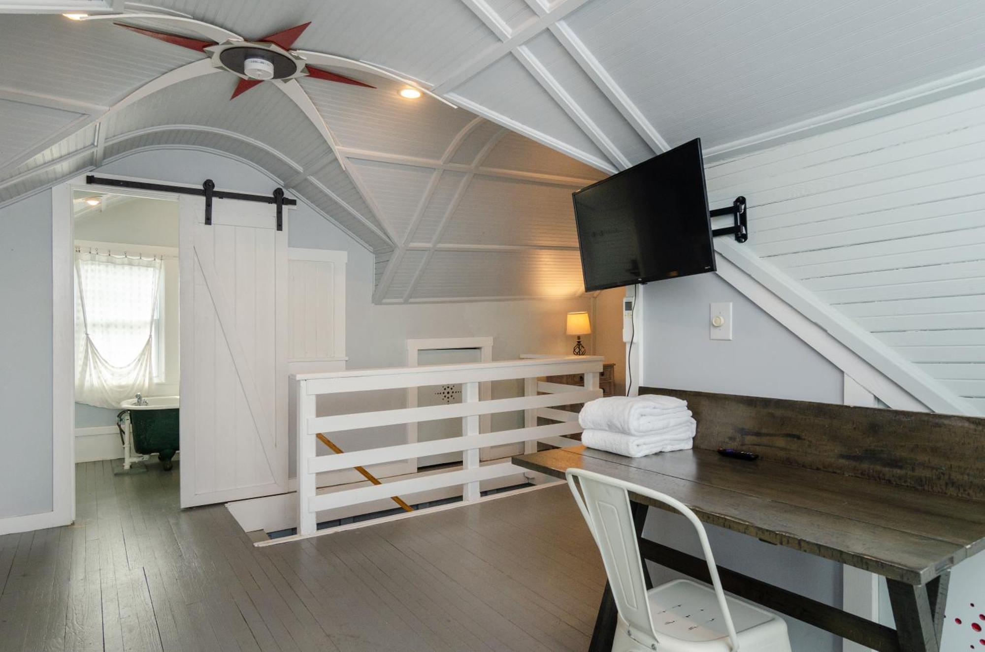 Good Ole Waves By Bryant Real Estate Holiday home