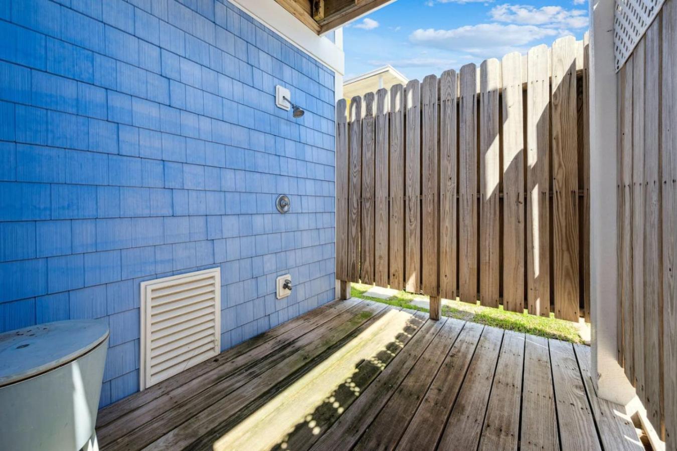 Holiday home Sandy Paws Pf With Icww And Sea Views And A Pool *