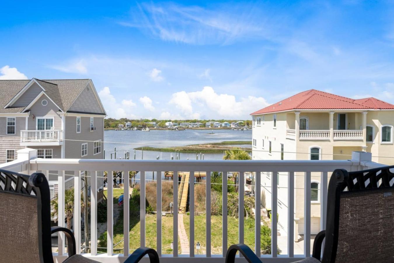 Holiday home Sandy Paws Pf With Icww And Sea Views And A Pool *