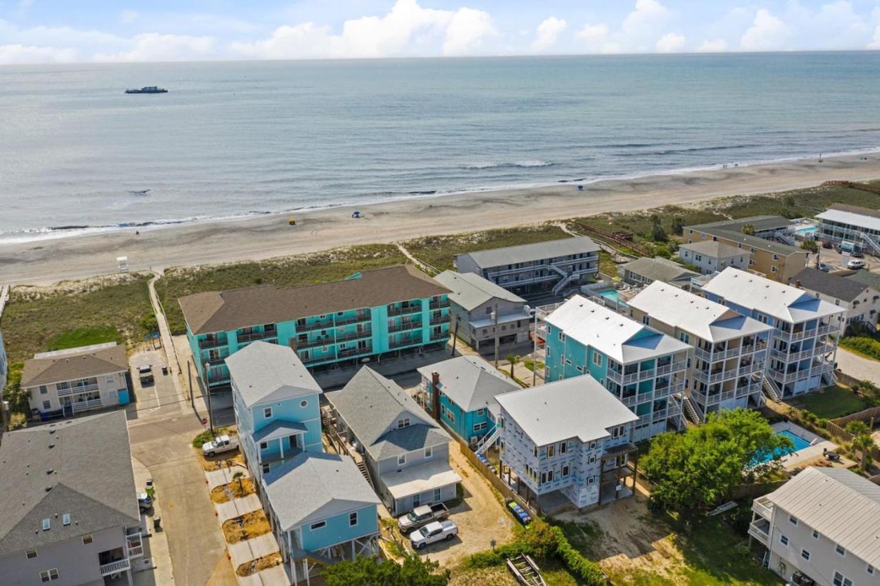 Sand Dollar Suites. Suite 6. A Short Stroll From Our Sandy Shores *