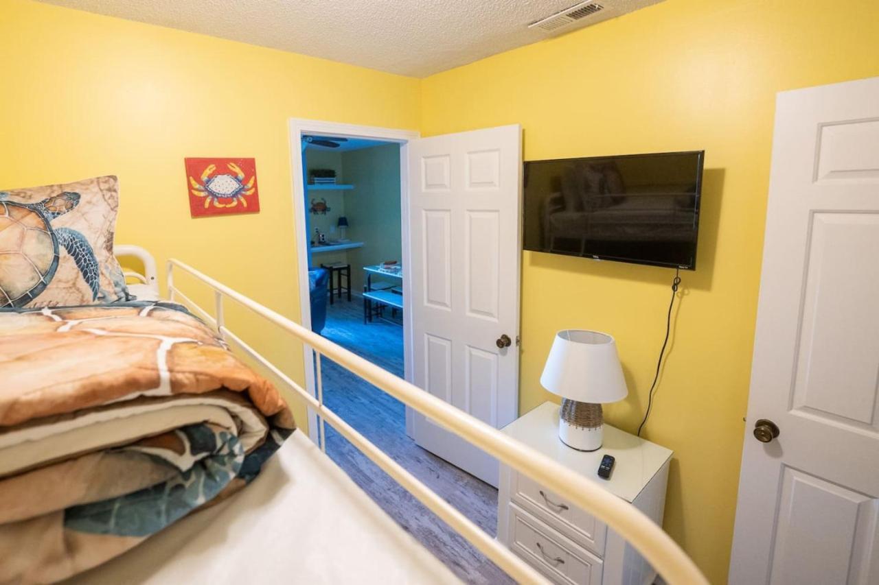 Suite Caroline. By The Beach And A Pool. Carolina Beach