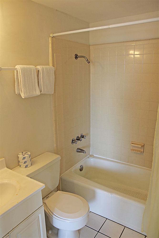 Surfside 3*