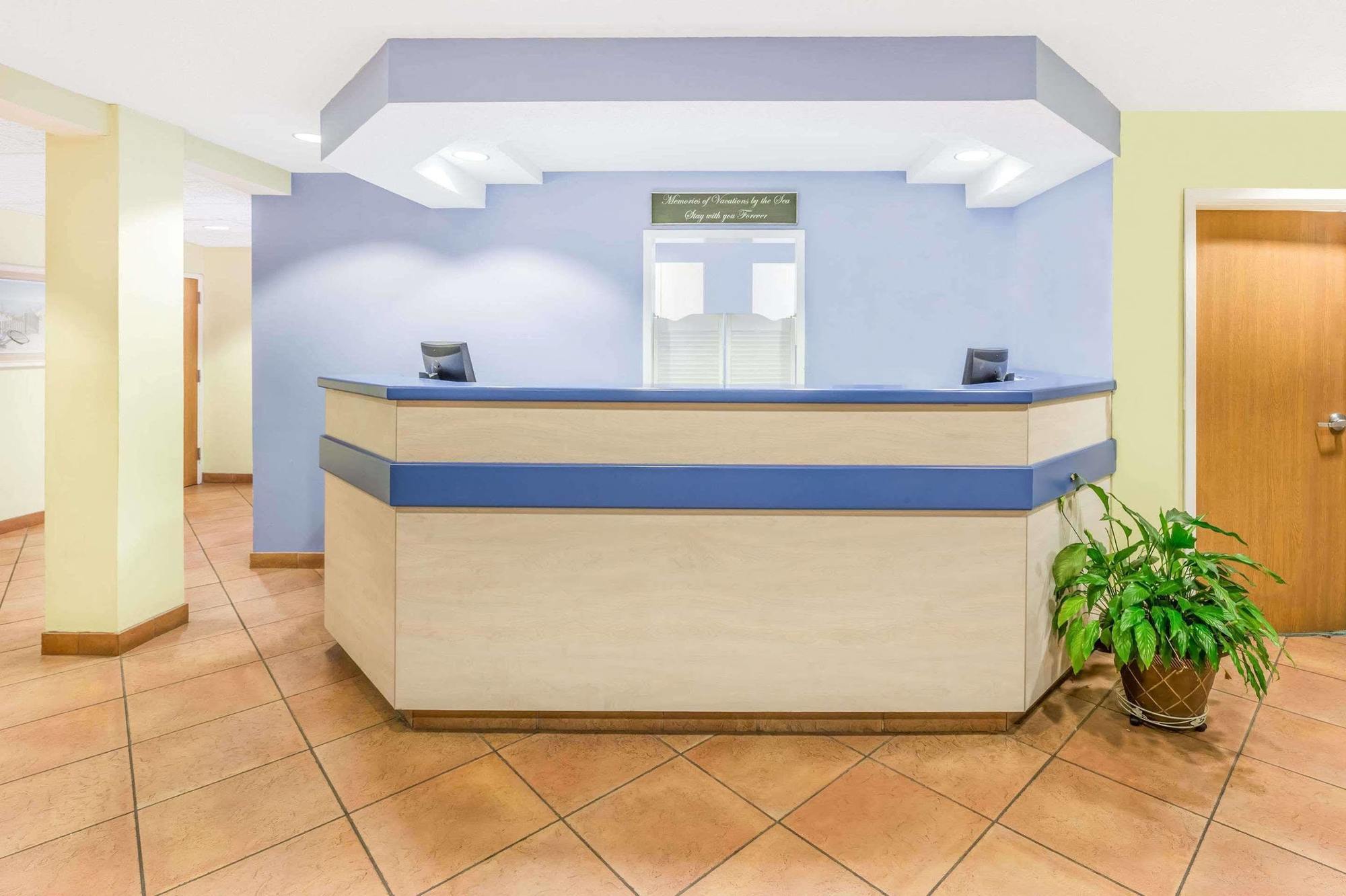 Hotel Microtel & By Wyndham Carolina 3*
