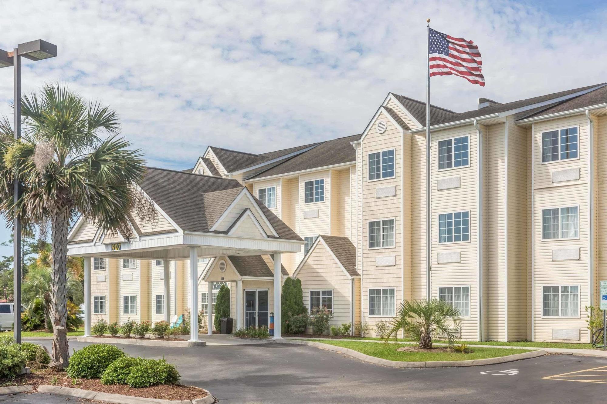 Microtel & By Wyndham Carolina Carolina Beach