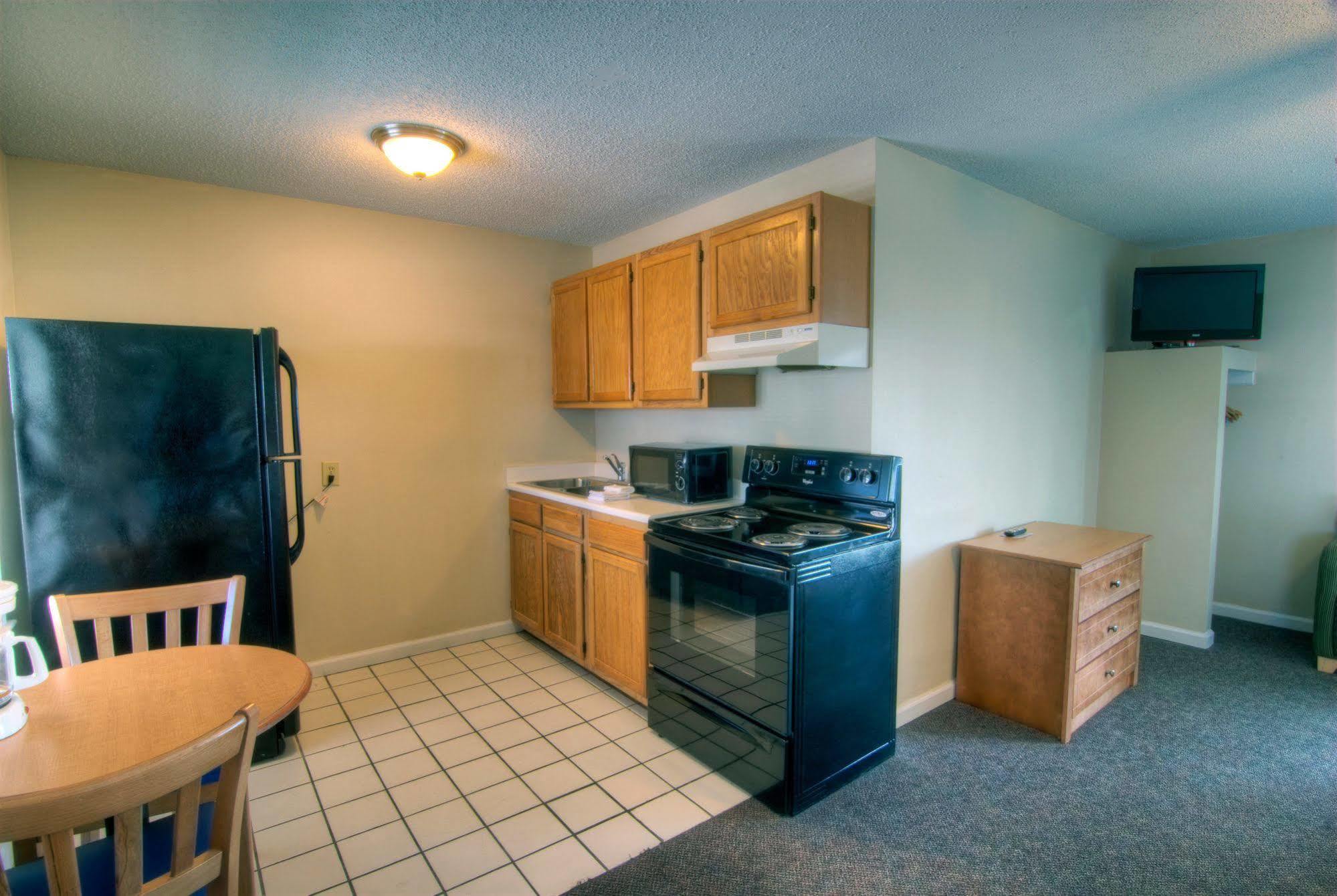 Surfside 3*