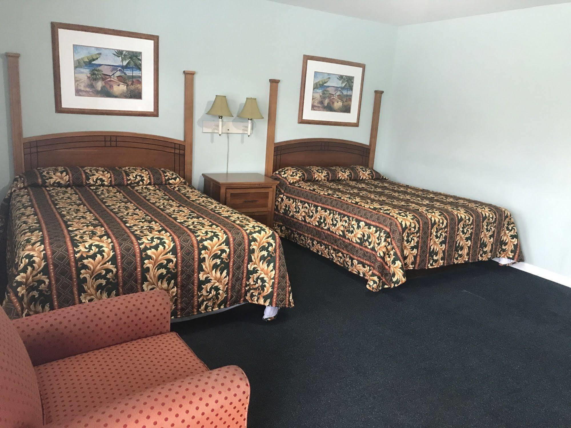 Pirates Cove Motel Carolina Beach
