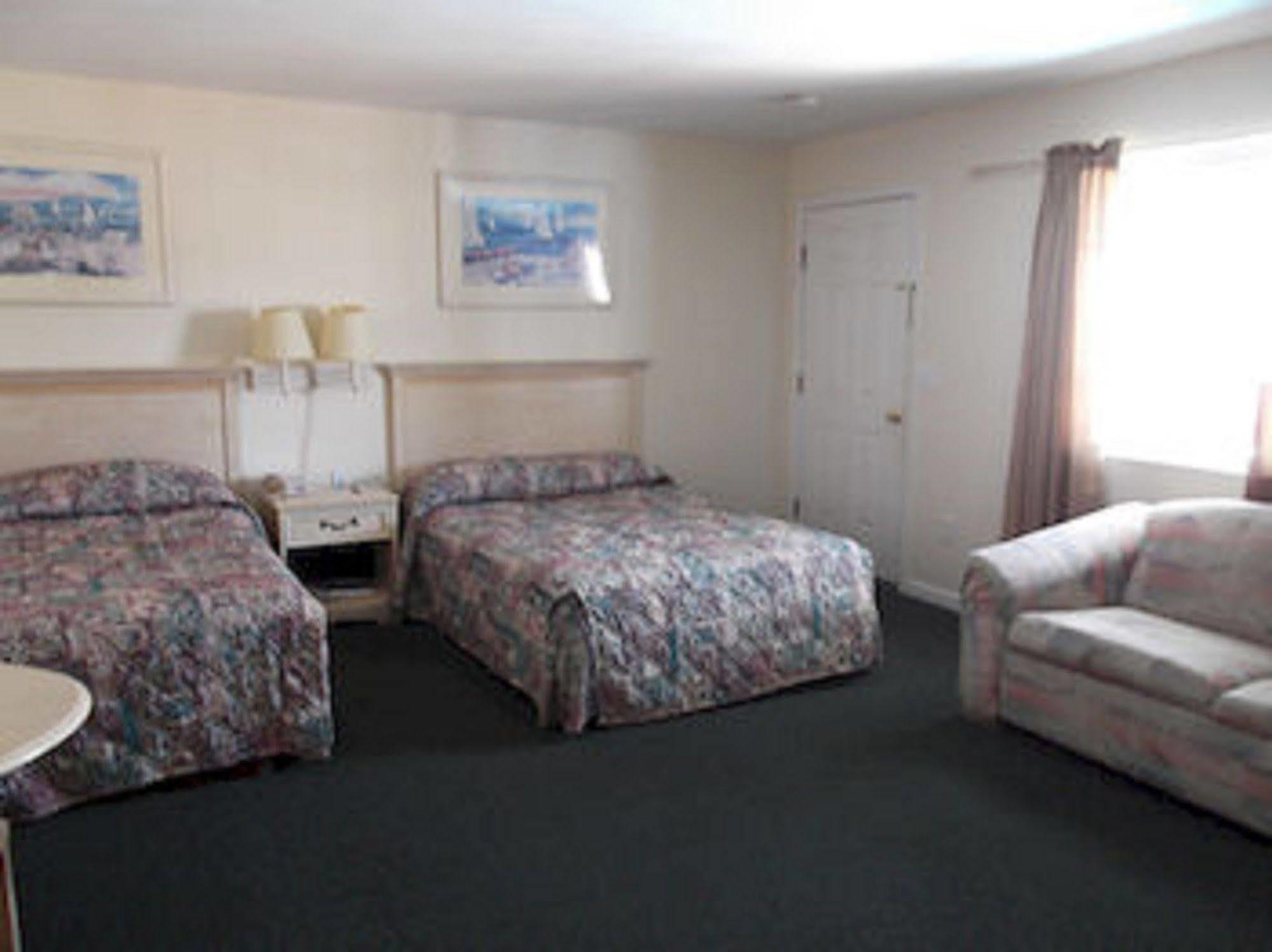 Motel Pirates Cove 2*